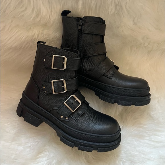 New! Rare! STEVE MADDEN Gladys Combat Moto Boots - Picture 4 of 8